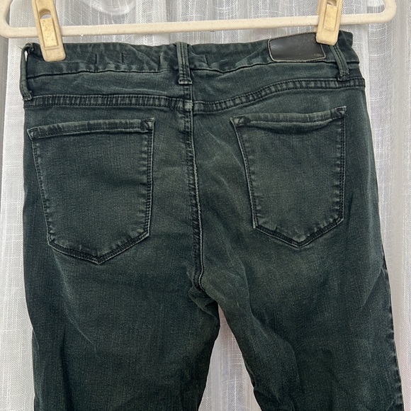 🆑 [4/$20] Level 99 Black Lily Crop Skinny Straight Jeans - Picture 7 of 8